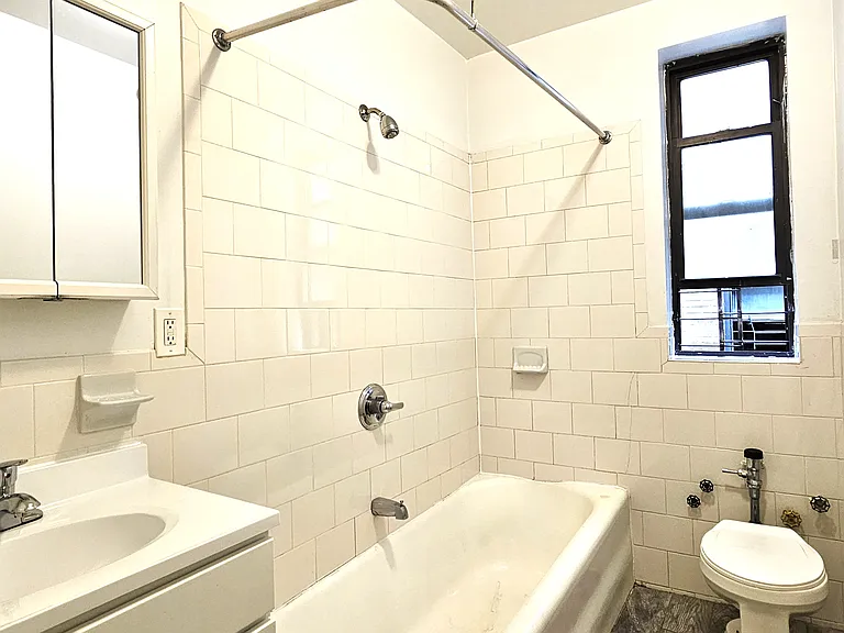 106 Fort Washington Ave #4C — Photo 7