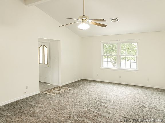 4th image of 1304 SE 2nd St