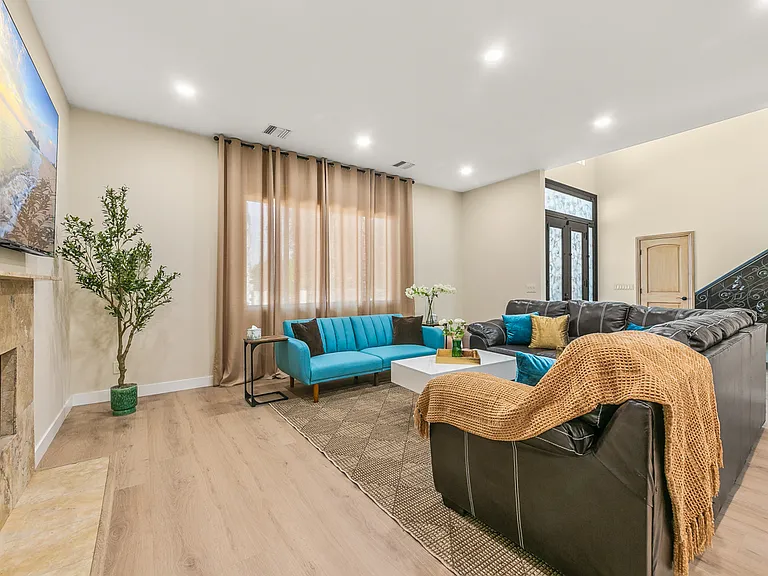 6635 Ben Ave — Photo 7