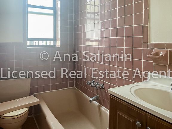 3rd image of 3411 36th Ave APT 4D