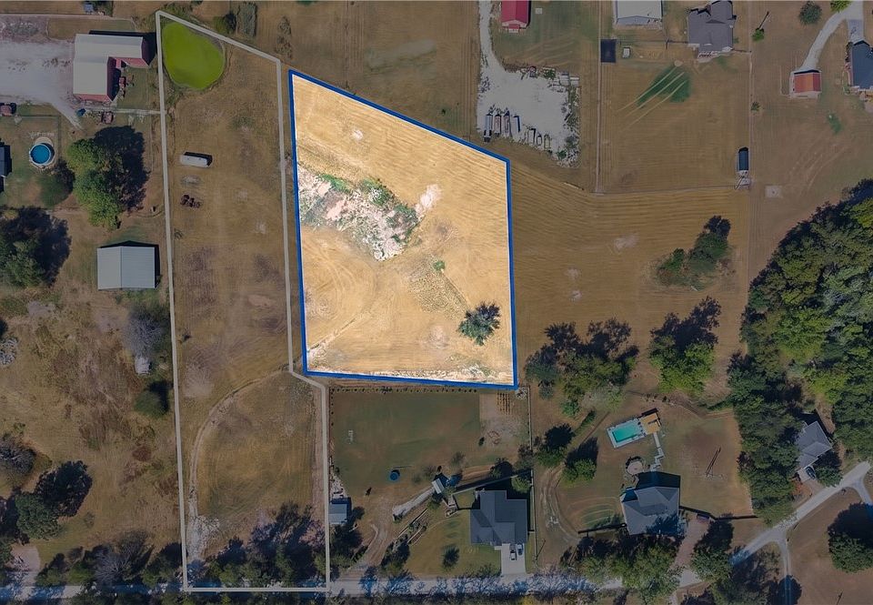 1st image of 19023 Clear Water Rd