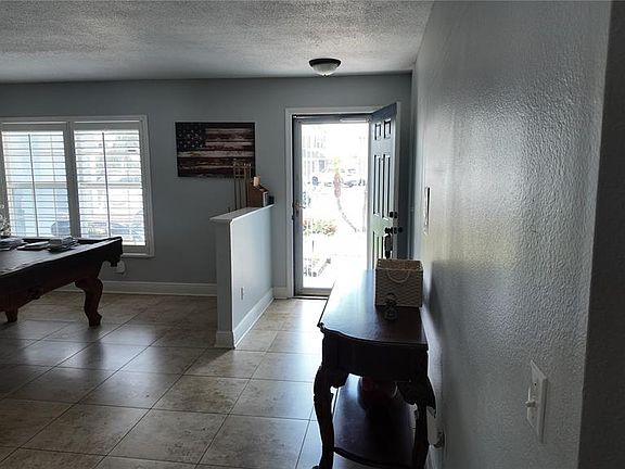 2nd image of 1042 HORSESHOE FALLS DRIVE