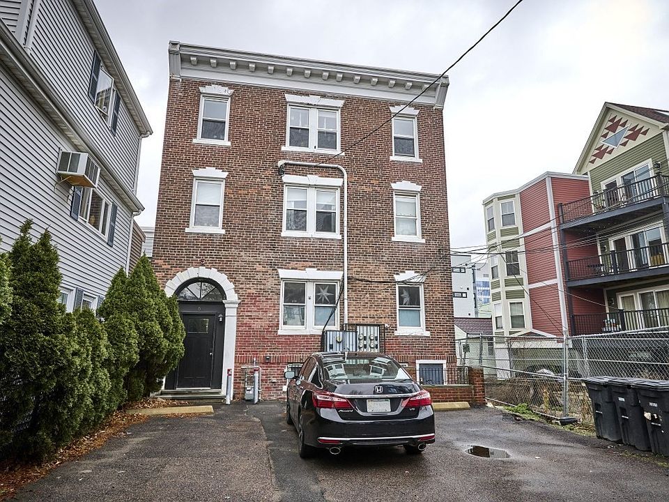 1st image of 6 Bedford St APT 3F