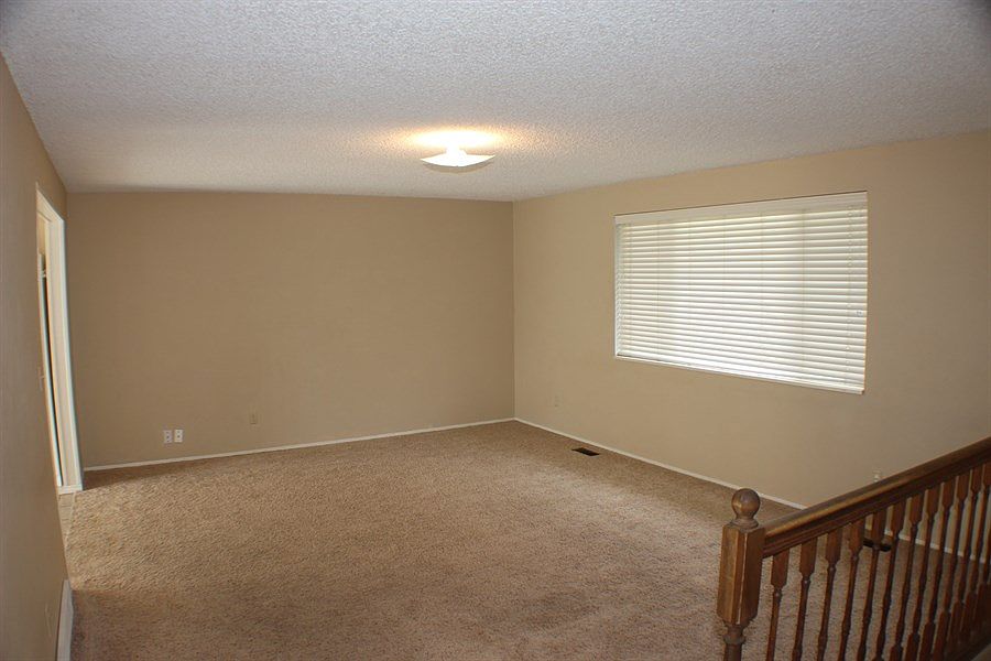 2nd image of 288 N Ponderosa Dr
