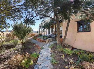 1334 Half Moon Rd, El Prado, NM 87529