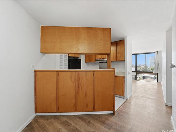 4th image of 1441 Piikoi St APT 706