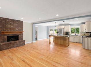 8723 S Acorn Ln, Sandy, UT 84093