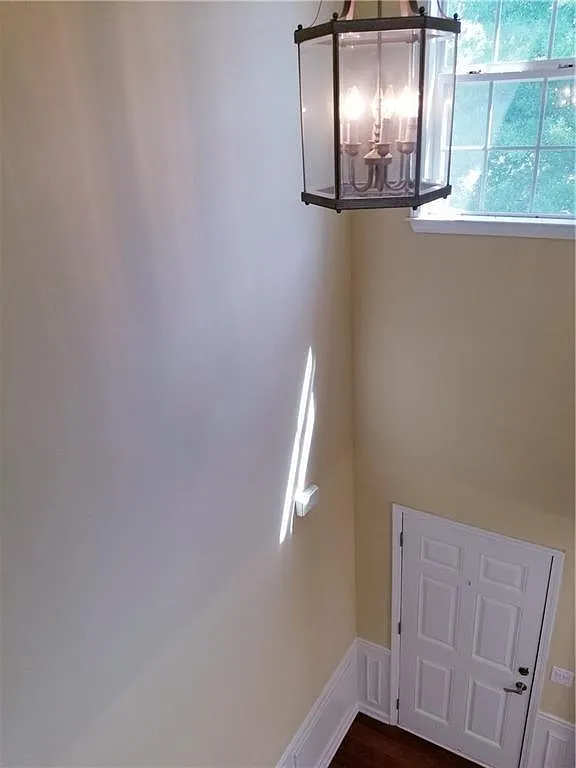 4 bed, 2.5 bath, 2154 sqft, $2,600 — Photo 3