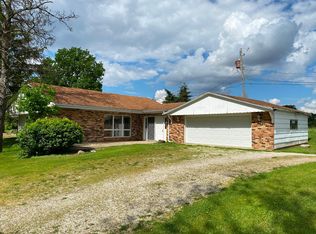 319 Sunset Rd, Danville, IL 61834