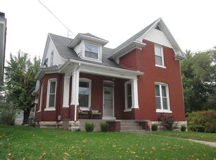 1033 N 12th St, Quincy, IL 62301