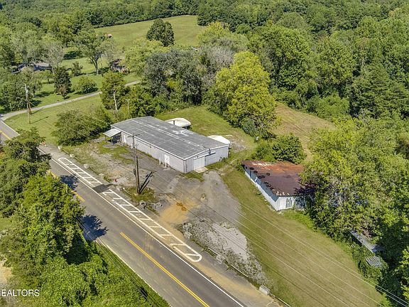 3rd image of 2511 Old Harriman Hwy
