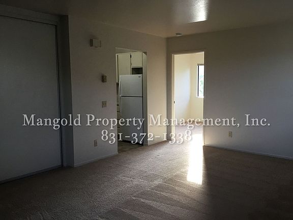 4th image of 428 Monroe St #12