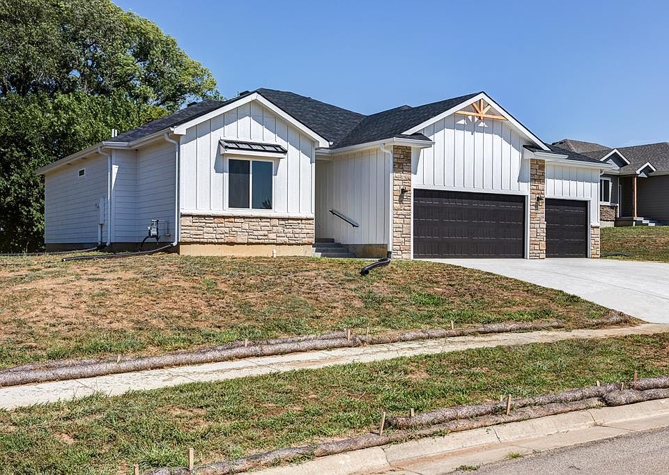 1st image of 1205 Bentgrass Dr