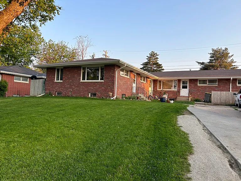 145 Wedgewood Dr #139 — Photo 2