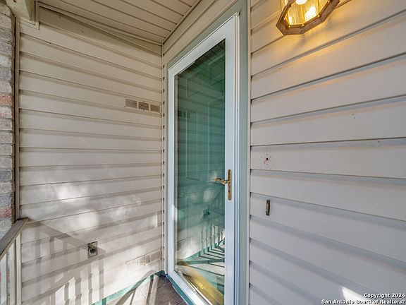 4th image of 8419 Timber Lodge
