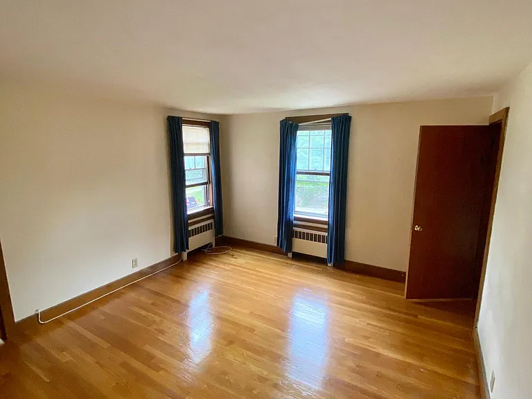 62 Washington St — Photo 11