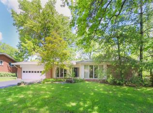 449 Monaco Dr, Saint Louis, MO 63122