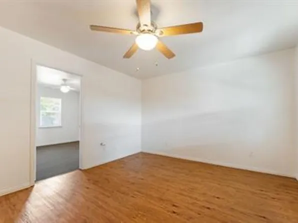 720 Pritchett Ln, Kemp, TX