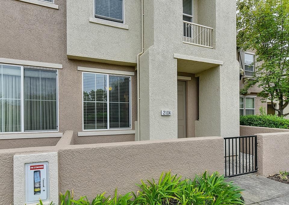 1st image of 2104 Esplanade Cir #2104