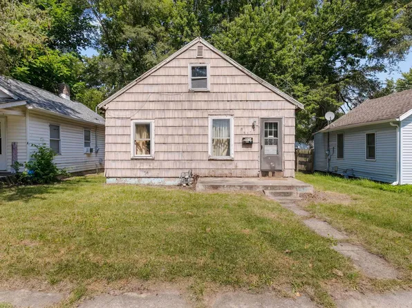 1617 E Bowman St, South Bend, IN 46613