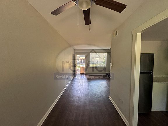 3rd image of 1300 Goodbar Ave APT 13