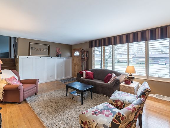4th image of 6600 180th St