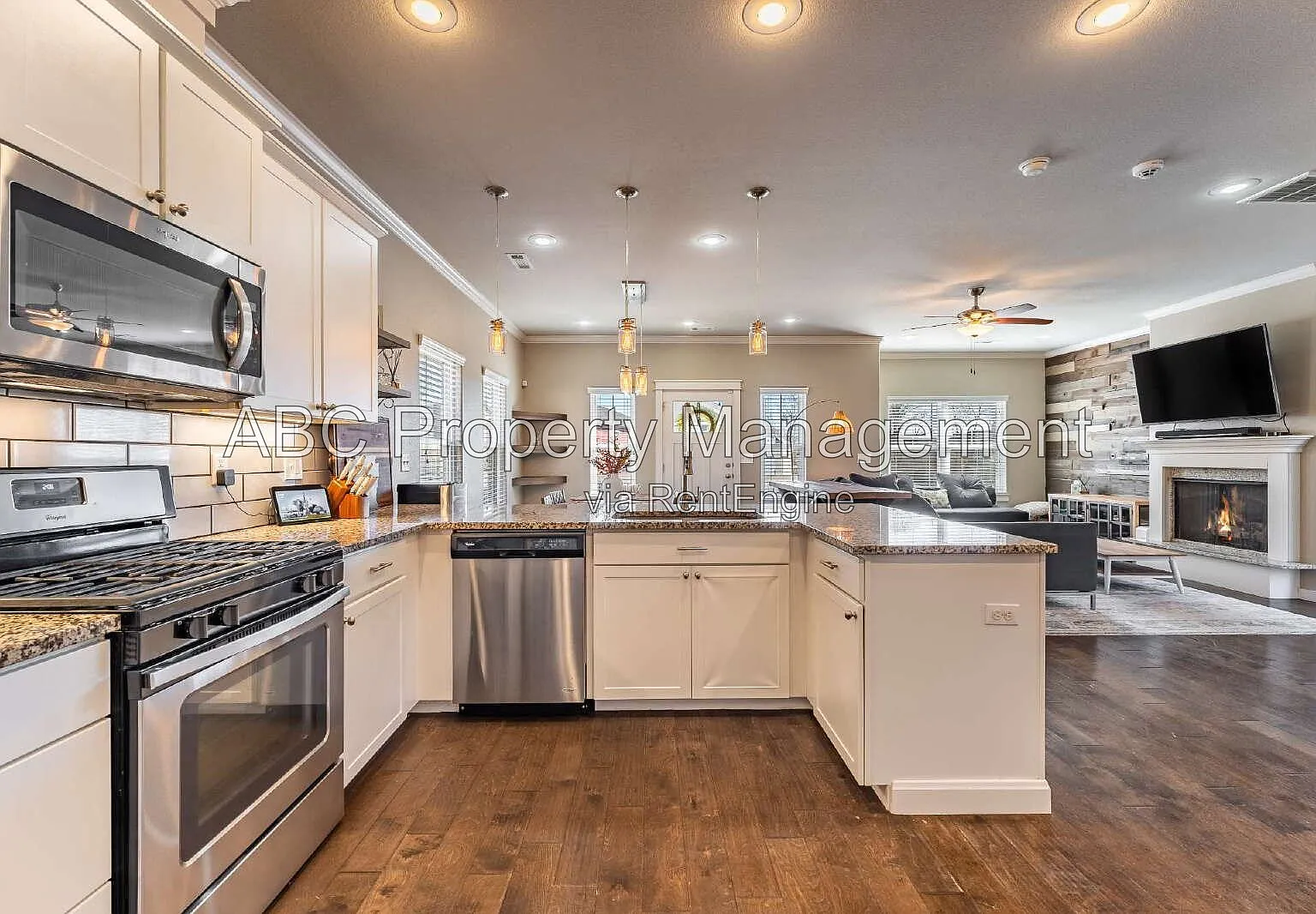 4 bed, 3.0 bath, 2191 sqft, $2,550 — Photo 3