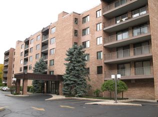 901 Center St UNIT 106, Des Plaines, IL 60016