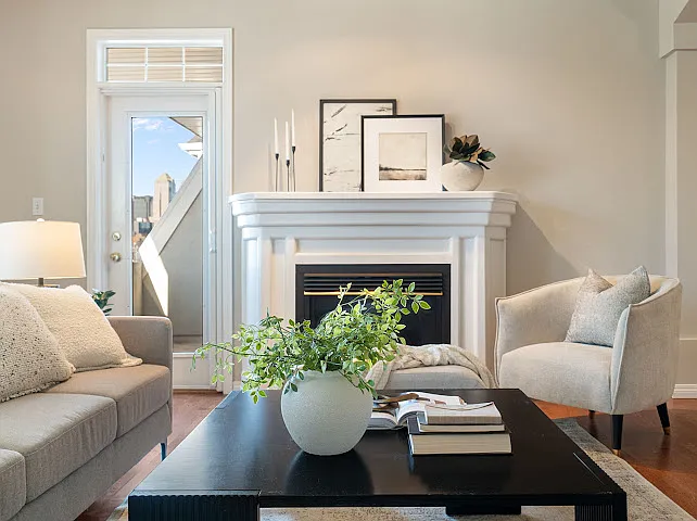 2422 Erlton St SW — Photo 3