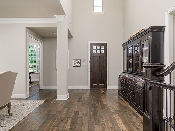 4th image of 3420 Redpine Dr