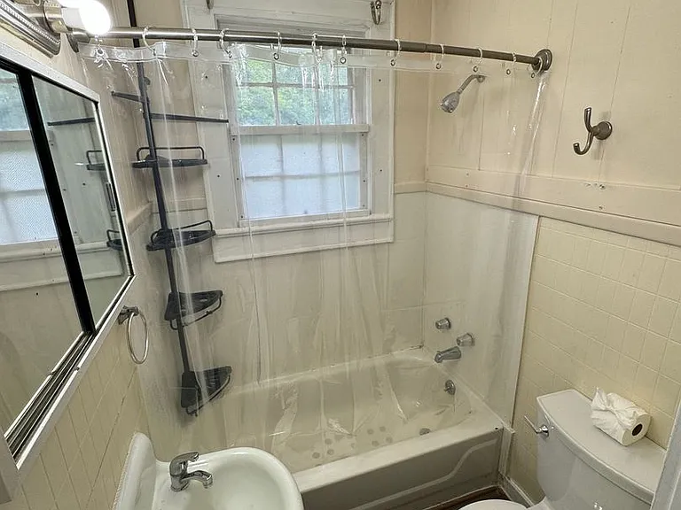 805 Alma Ave — Photo 11