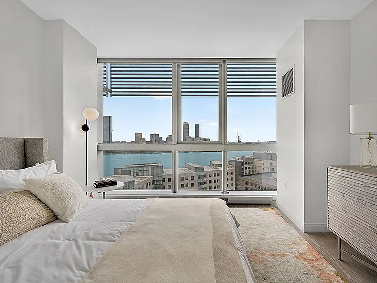 One65 Main — Photo 26