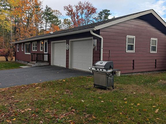 3rd image of 396 Wells Hill Rd
