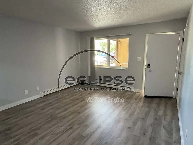 Summit View Apartments — Photo 132