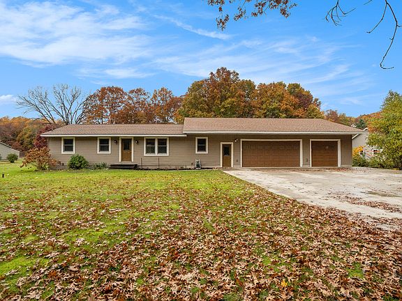 2nd image of 13657 Stearns Ct
