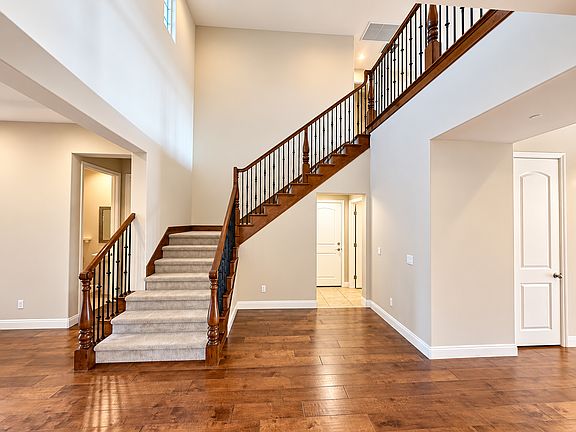 3rd image of 112 Prospect