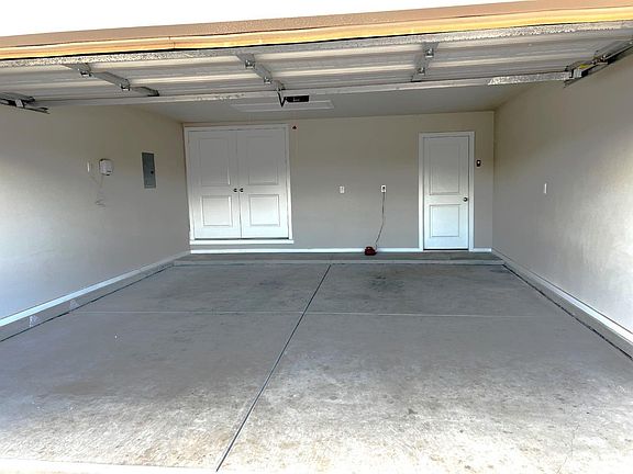 3rd image of 13806 Quanah Ave