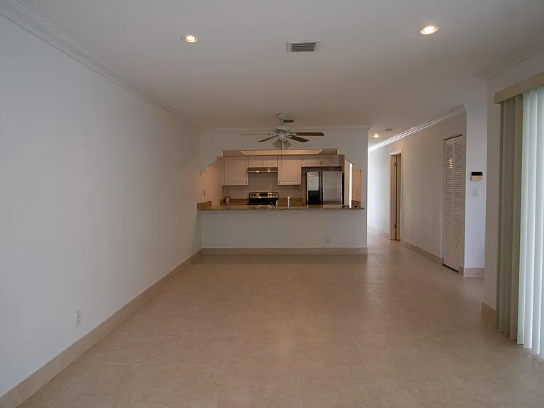 1437 White Pine Dr — Photo 2