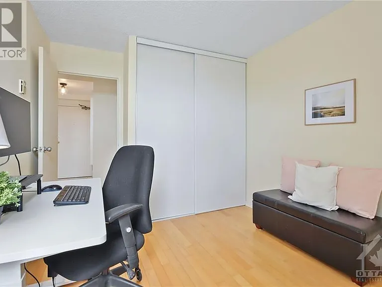 1177 Belanger Ave — Photo 22
