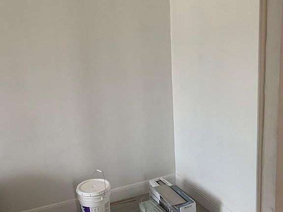 3rd image of 595 22nd Ave APT 4