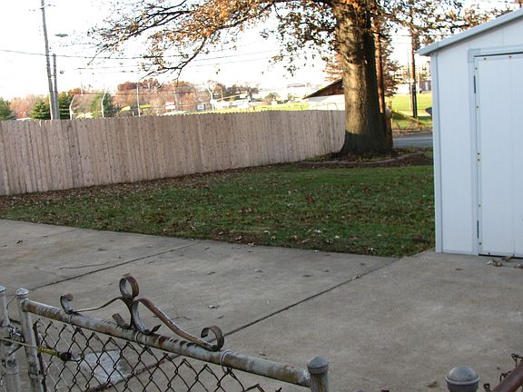 2nd image of 9329 Guthrie Ave