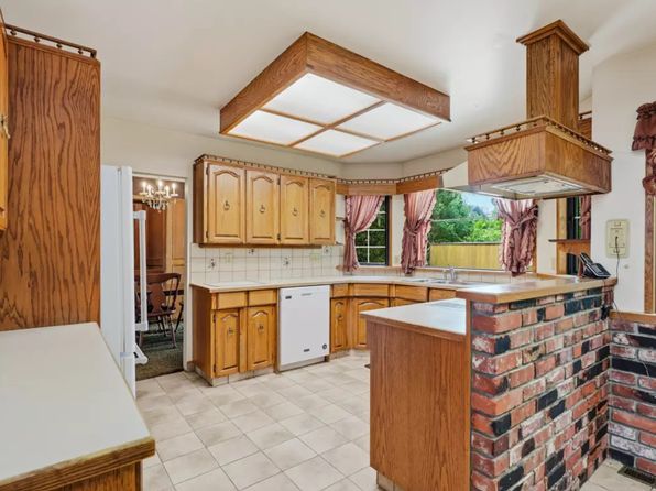 3 bedroom rental in Burnaby — photo 10