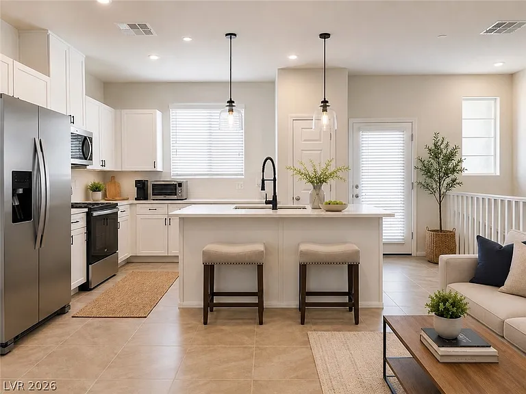 6172 Garden Crest St — Photo 1