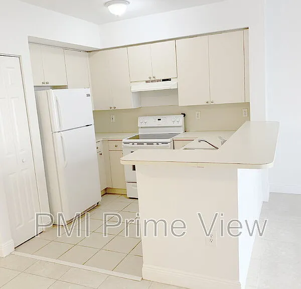 11060 SW 196th St #105 — Photo 4