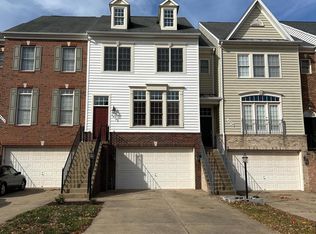 6872 Witton Cir, Gainesville, VA 20155