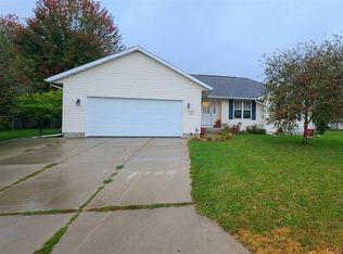 415 14th Ave NE, Independence, IA 50644