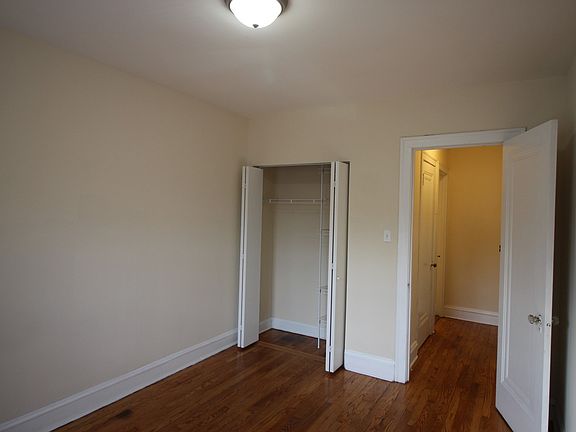 3rd image of 2316 W Granville Ave #1