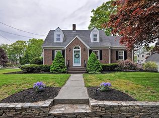 15 Lee St, Franklin, MA 02038