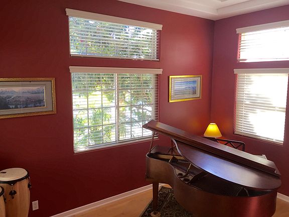 5th image of 314 N Catalina Ave