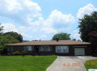 2619 N Brindlee Mountain Pkwy, Arab, AL 35016